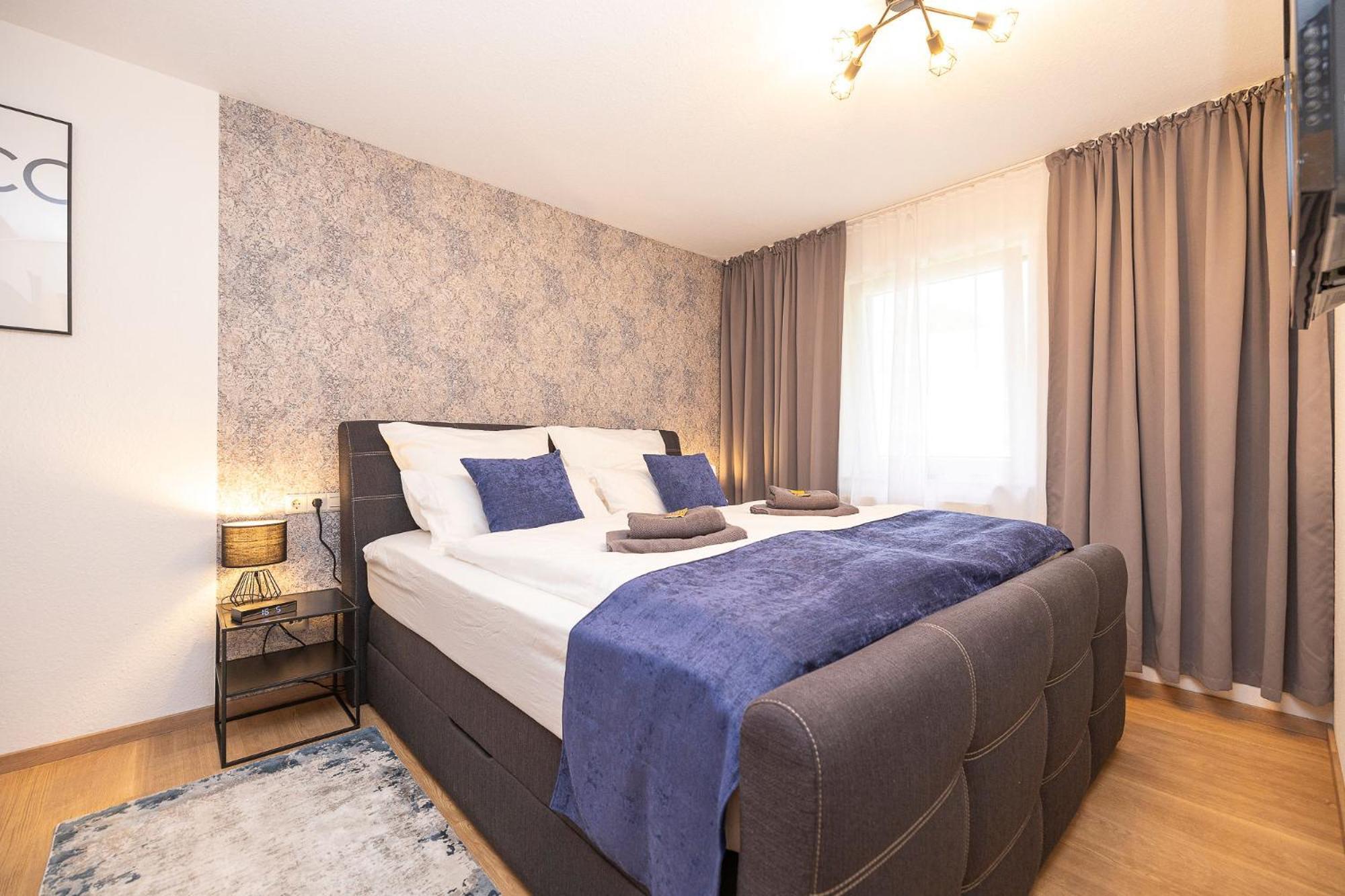 Luxx Home Bc, Zentral - Fuer 4 Personen - Balkon - Parken - Voll Ausgestattete Kueche Biberach an der Riß Zewnętrze zdjęcie